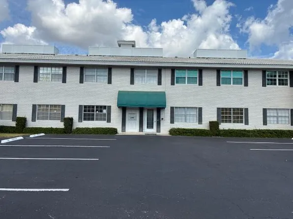299 SW 7th St APT 103, Boca Raton, FL 33432