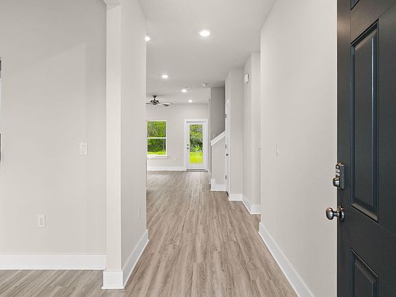 4th image of 598 Norris Dr
