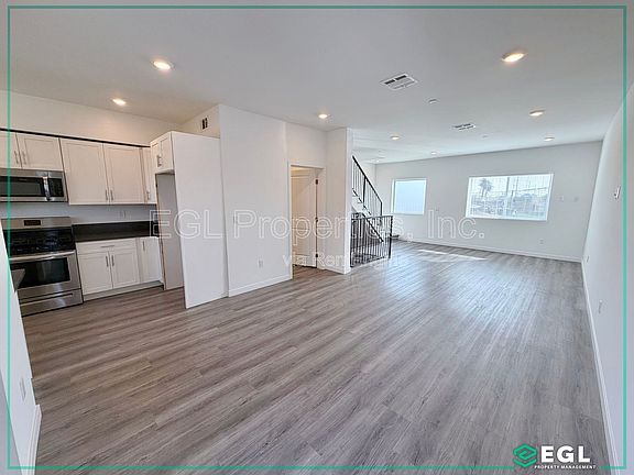 2nd image of 10501 Buford Ave #E
