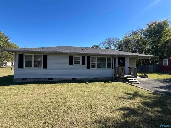 907 Stephens St, Boaz, AL 35957