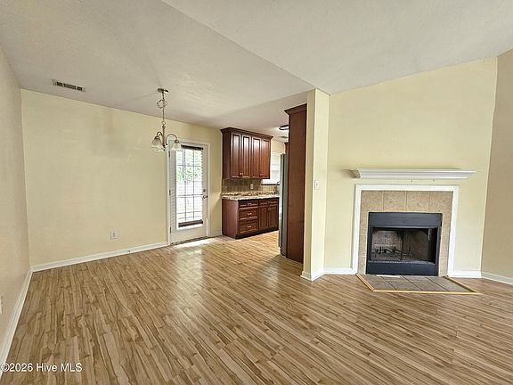 3rd image of 206 Corley Cir