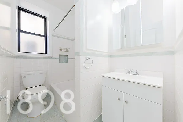 Rented by A&E Real Estate Management | media 10