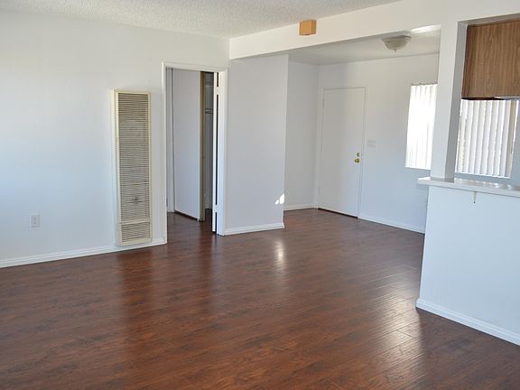 3rd image of 1401 W 169th St