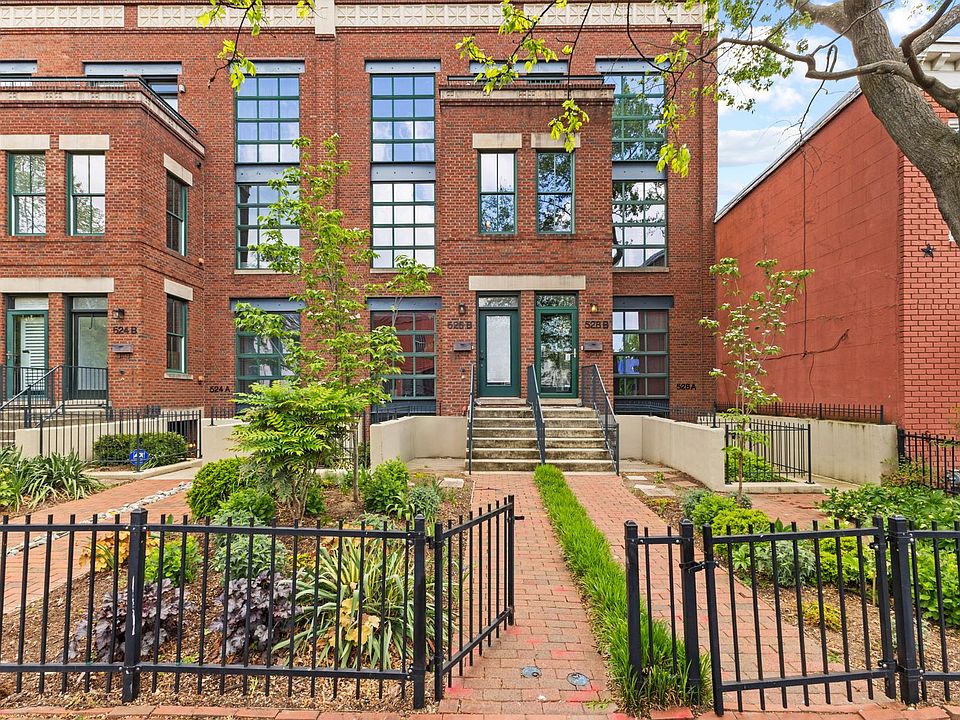 1st image of 526 13th St SE #B