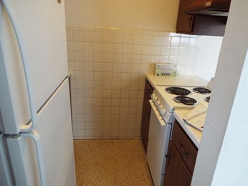3rd image of 1200 Sanpat Ln APT F3