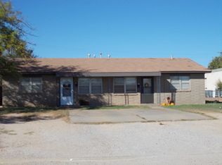 1317 N Chalmers St, Altus, OK 73521