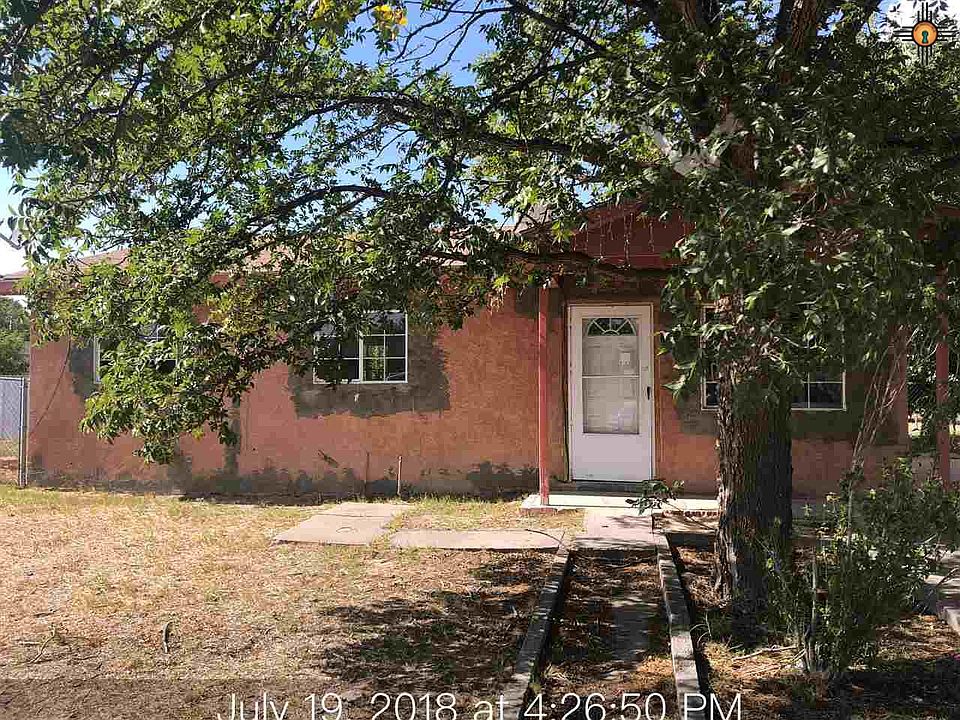 1st image of 908 W Champ Clark Ave