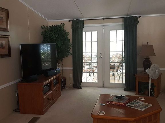 4th image of 275 SW Merrimack Pl