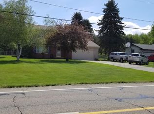 14275 Chandler Rd, Bath, MI 48808