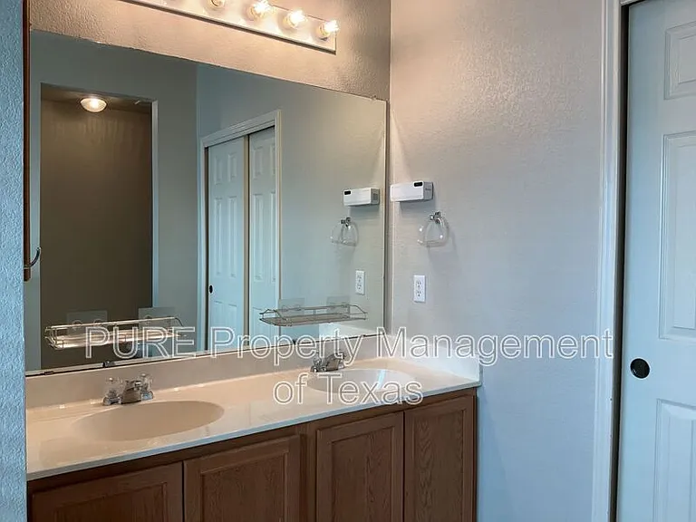 603 Boca Chica Dr — Photo 31