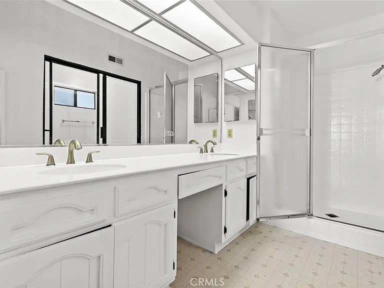 1321 Greenbriar Rd — Photo 39