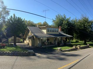 2202 Cook Rd, Saint Joseph, MO 64505