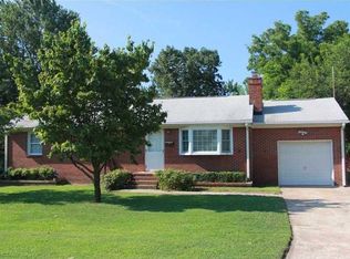 129 Westbrook Dr, Hampton, VA 23666