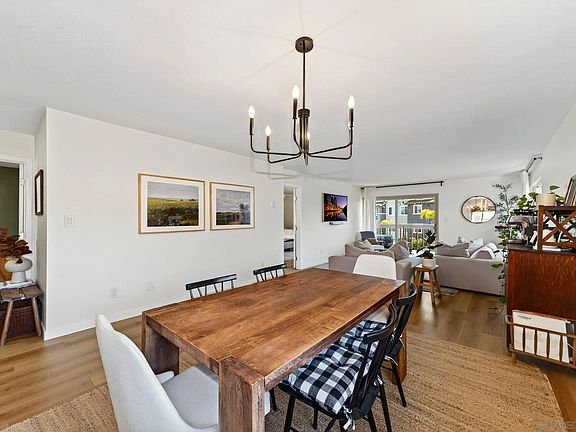 5th image of 1031 Susana Ct