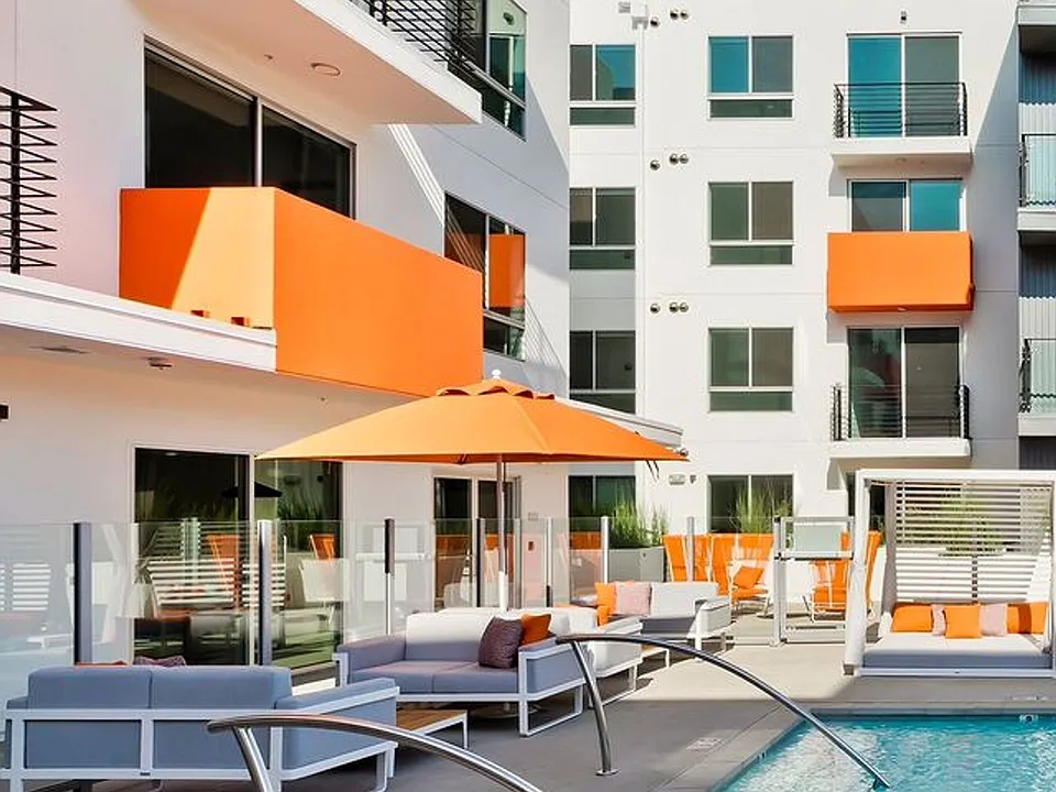 Qwil Apartments