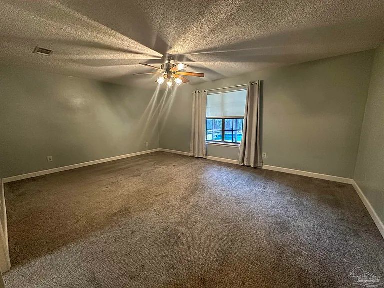 304 Arabian Dr — Photo 14