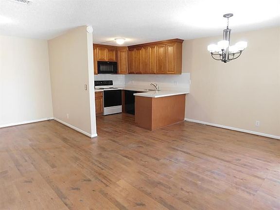 3rd image of 1594 Forest Lakes Cir APT D