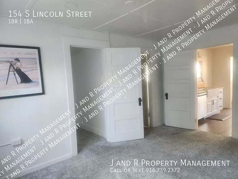 154 S Lincoln St — Photo 16