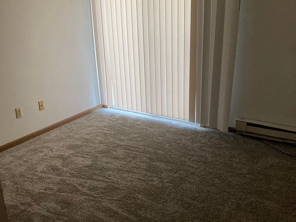 1st image of 811 Covey Ln #6