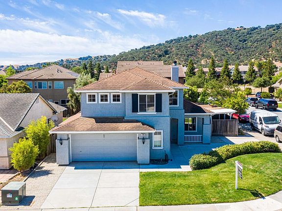 3rd image of 754 Wisteria Dr