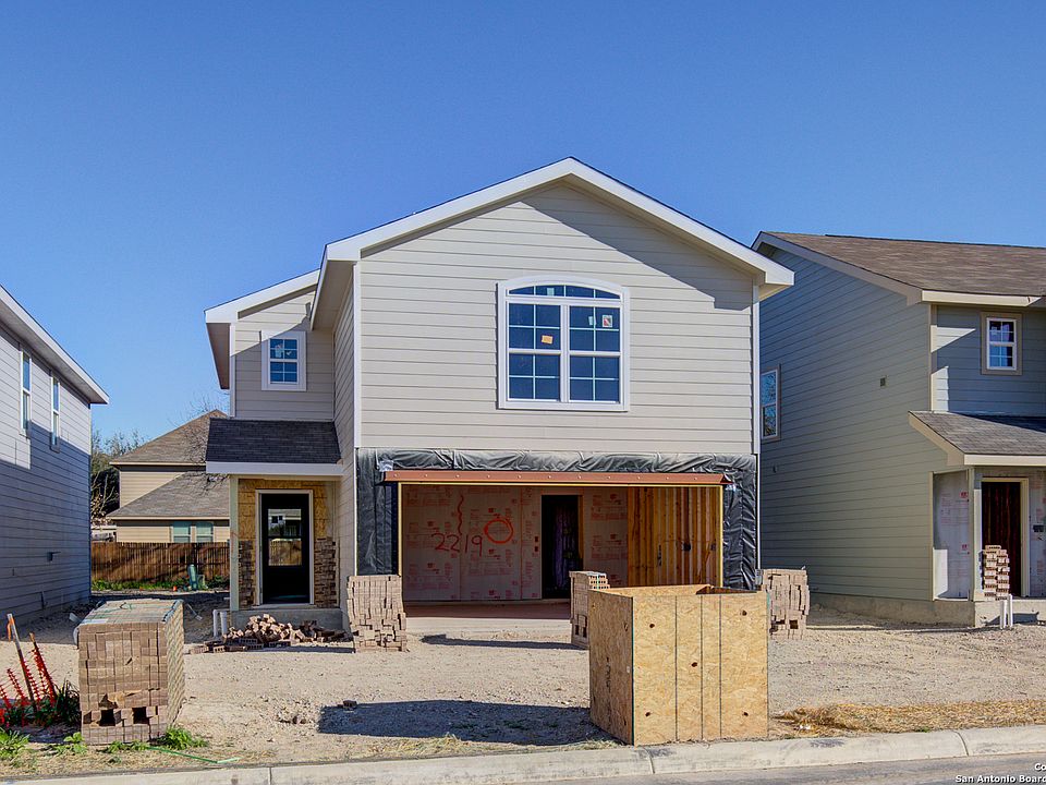 1st image of 2219 Dry Moss Way