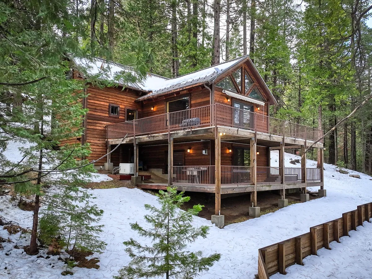 Building Photo - 26626 Inyo Dr
