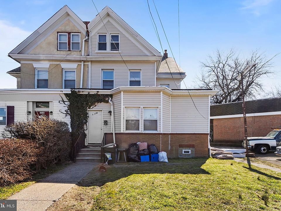 1st image of 1328 E Washington Ln