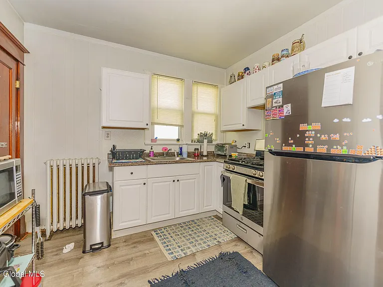 792 Washington Ave #2 — Photo 7