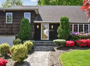 49 Hilary Cir, New Rochelle, NY 10804