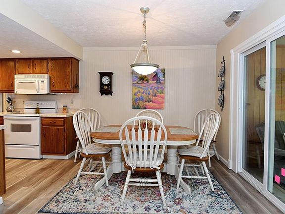 5th image of 8438 Chapel Pines Dr