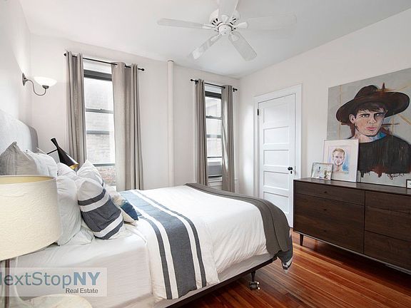 4th image of 210 W 21st St APT 4RE