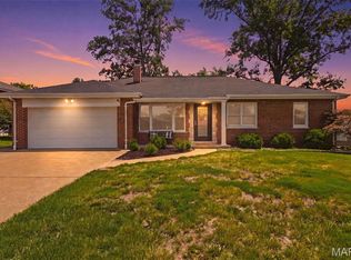 9944 Knollshire Dr, Saint Louis, MO 63123