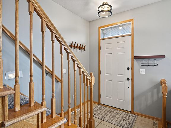 5th image of 11339 Davenport Cir NE Unit D