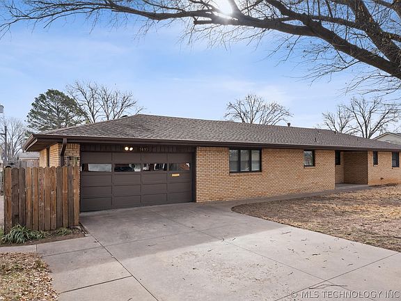 2nd image of 1410 Macklyn Ln