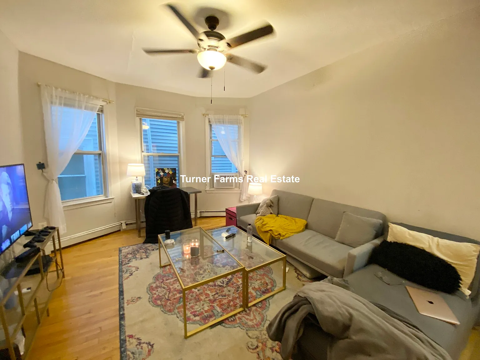 4 bed, 1.5 bath, 9999 sqft, $4,000 — Photo 4