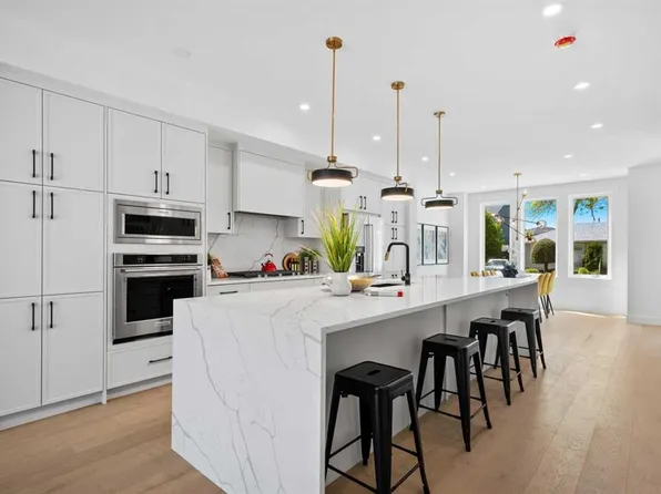 3116 W 4a St NW, Calgary, AB T2M 3B4