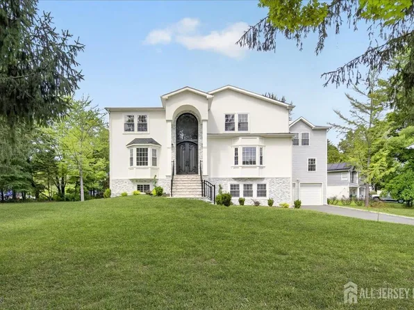 22 Mary Ellen Dr, Edison, NJ 08820