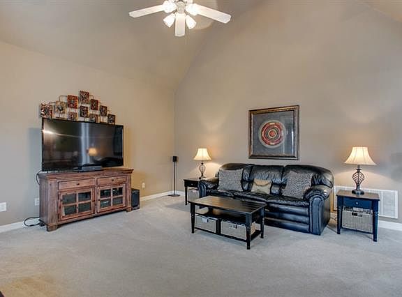5th image of 1543 Shady Grove Cir