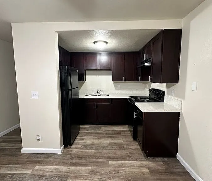 4201 51st St #7 — Photo 3