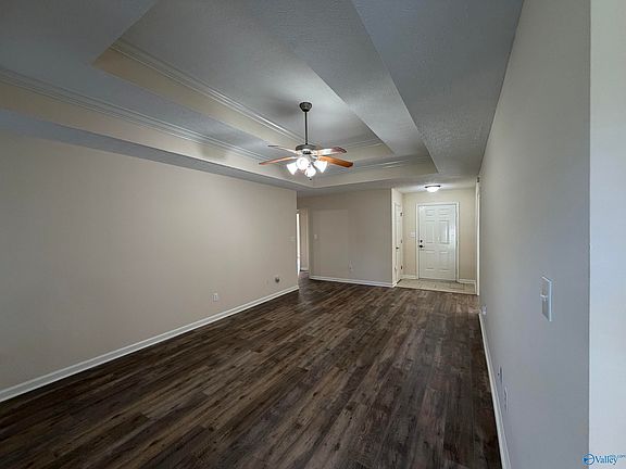 5th image of 18407 Foxford Ln E