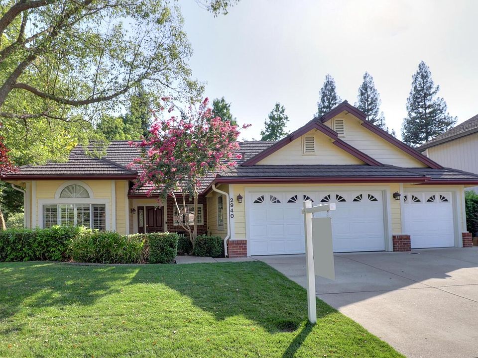 2nd image of 2940 Tilden Dr