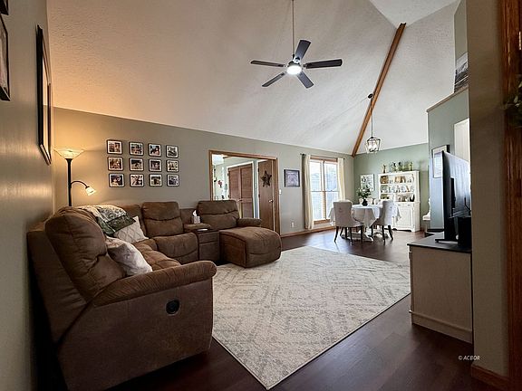 3rd image of 7745 Lemaster Rd