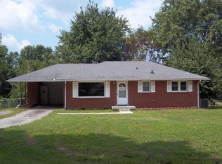 105 Lealand Dr, Clarksville, TN 37042