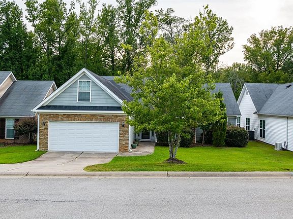 2nd image of 880 Tyler Woods Dr