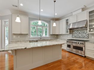 28 Beech Hill Cir, Princeton, NJ 08540