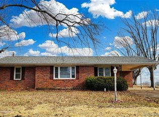 109 W Haynes St, Eldon, MO 65026