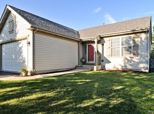 293 S Shagbark Ct, Round Lake, IL