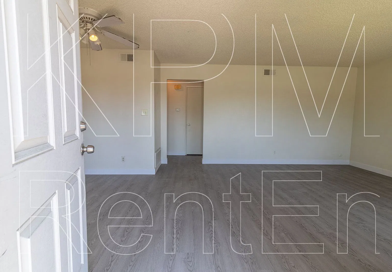 2 bed, 1.0 bath, 795 sqft, $1,450 — Photo 2