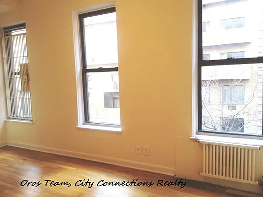 Rented by City Connections Realty | media 11