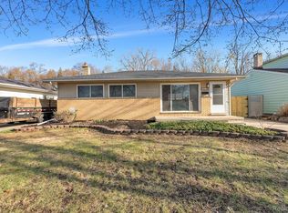 25518 Champaign St, Taylor, MI 48180